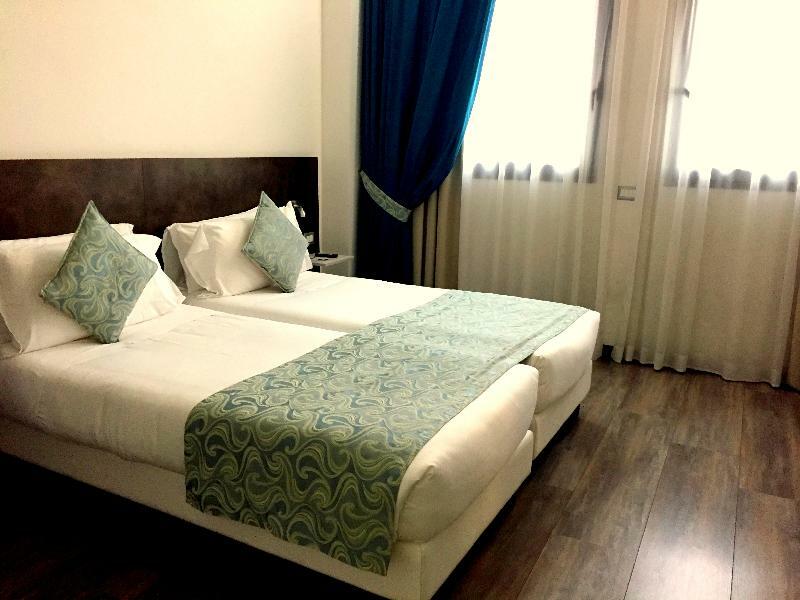 Phi Milano 4*